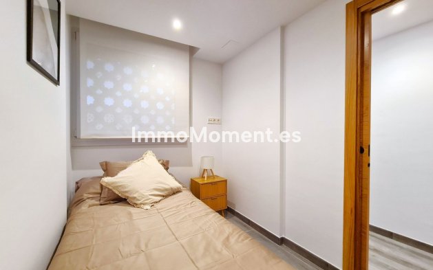 Reventa - Apartamento - Estepona  - Estepona Centro