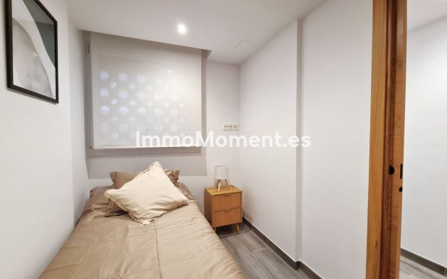 Reventa - Apartamento - Estepona  - Estepona Centro