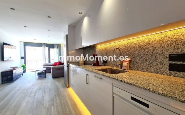 Wiederverkauf - Wohnung - Estepona  - Estepona Centro