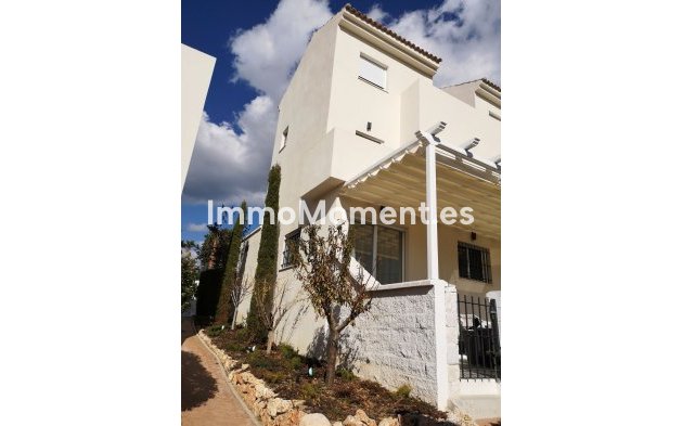 Reventa - Villa - Estepona  - Estepona Centro