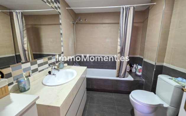 Resale - Apartment - Manilva - La Duquesa