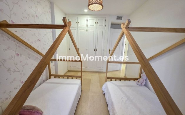 Resale - Apartment - Manilva - La Duquesa