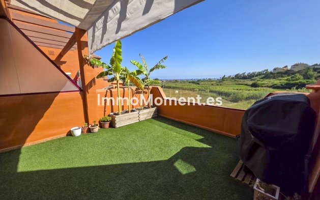Resale - Apartment - Manilva - La Duquesa