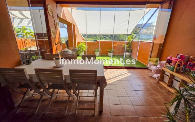 Resale - Apartment - Manilva - La Duquesa