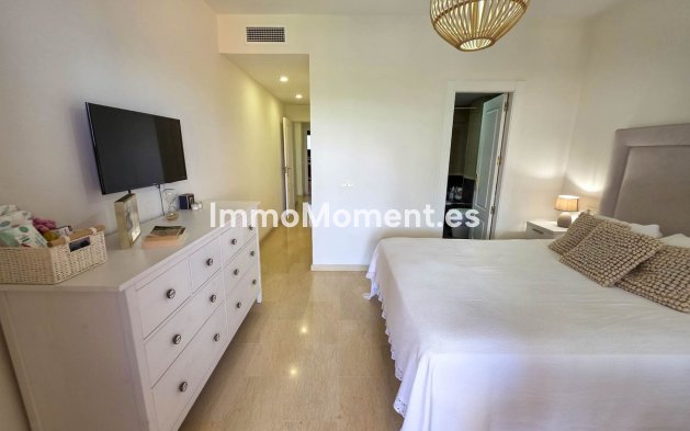 Resale - Apartment - Manilva - La Duquesa