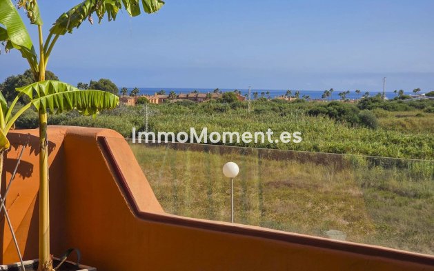 Resale - Apartment - Manilva - La Duquesa