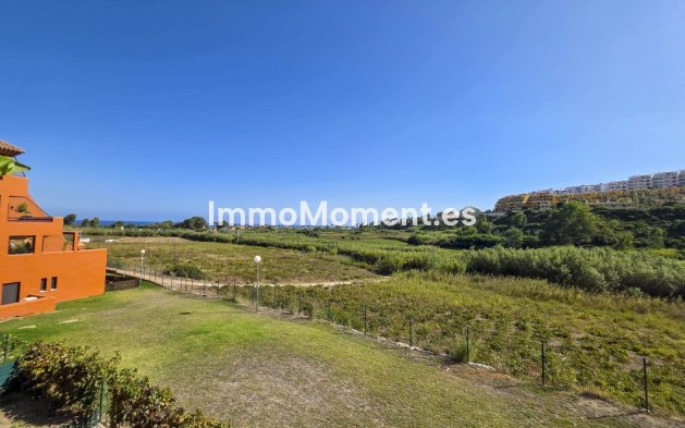 Resale - Apartment - Manilva - La Duquesa