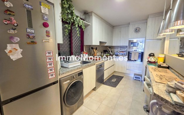 Resale - Apartment - Manilva - La Duquesa