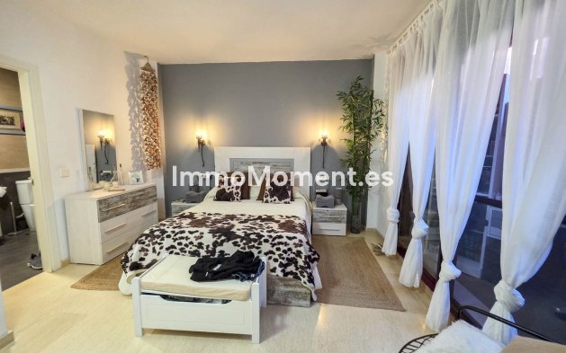 Resale - Apartment - Manilva - La Duquesa