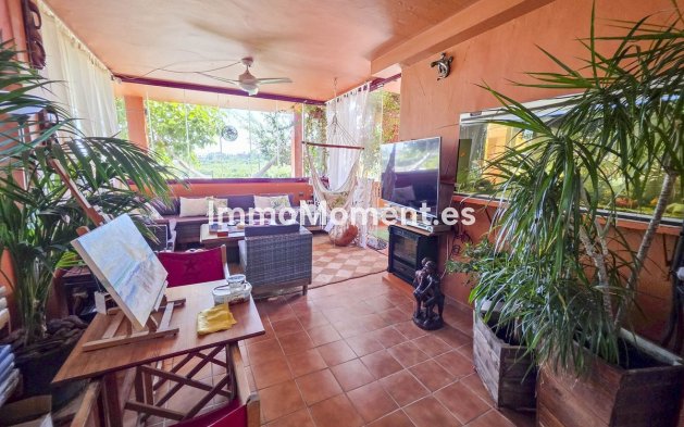 Resale - Apartment - Manilva - La Duquesa