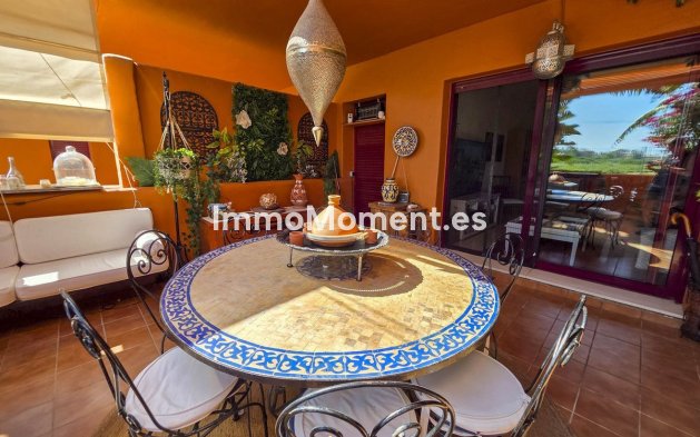 Resale - Apartment - Manilva - La Duquesa