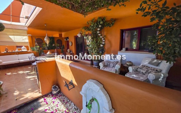 Resale - Apartment - Manilva - La Duquesa