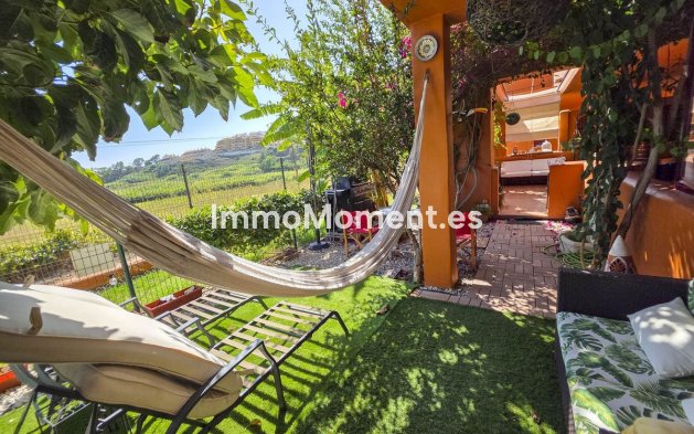 Resale - Apartment - Manilva - La Duquesa