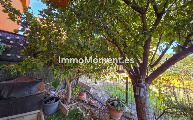 Resale - Apartment - Manilva - La Duquesa