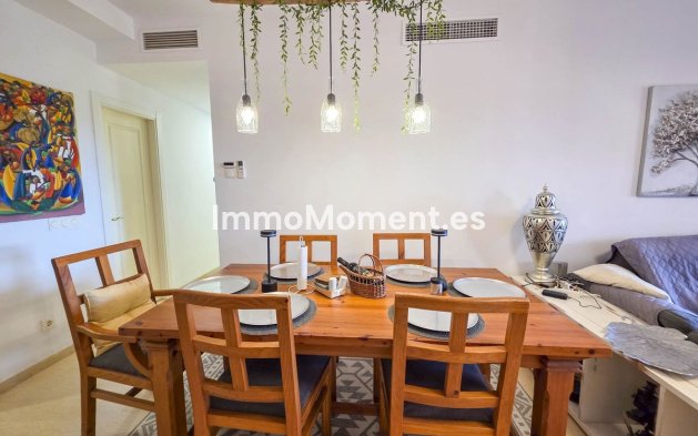 Resale - Apartment - Manilva - La Duquesa