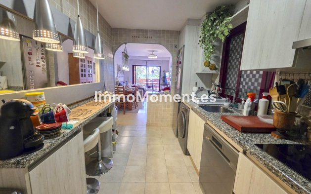 Resale - Apartment - Manilva - La Duquesa