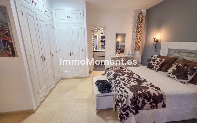 Resale - Apartment - Manilva - La Duquesa