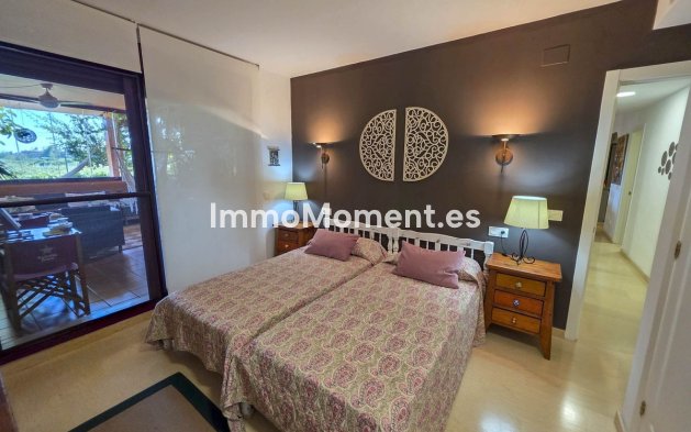 Resale - Apartment - Manilva - La Duquesa