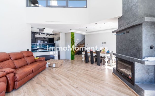 Revente - Villa - Estepona  - Estepona Centro