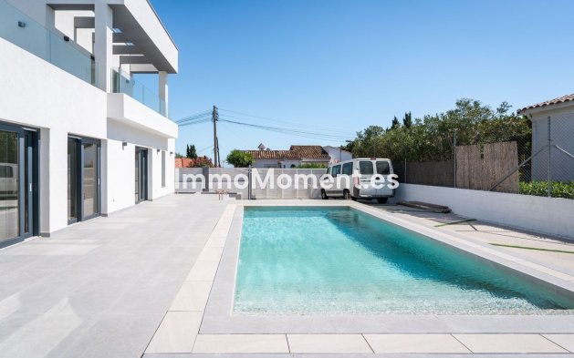 Revente - Villa - Estepona  - Estepona Centro