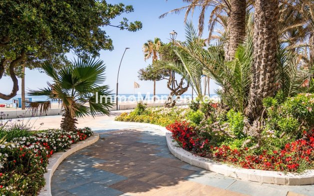 Revente - Villa - Estepona  - Estepona Centro