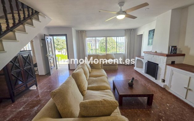 Bestaande woning - Villa - Estepona  - Estepona Centro