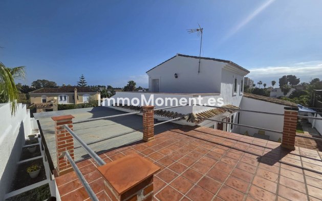 Bestaande woning - Villa - Estepona  - Estepona Centro