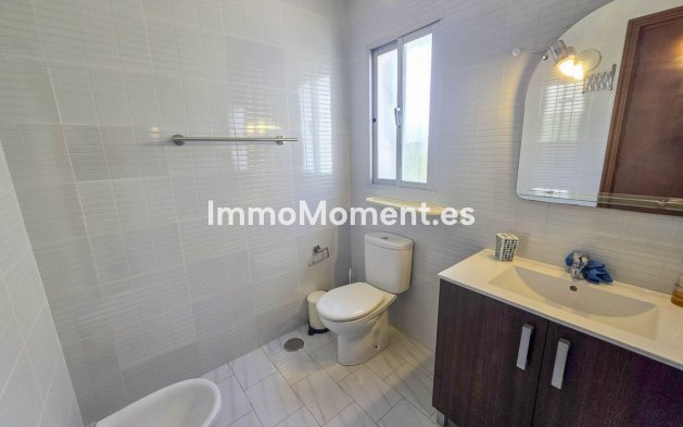 Bestaande woning - Villa - Estepona  - Estepona Centro