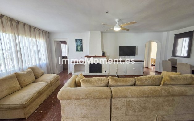 Bestaande woning - Villa - Estepona  - Estepona Centro