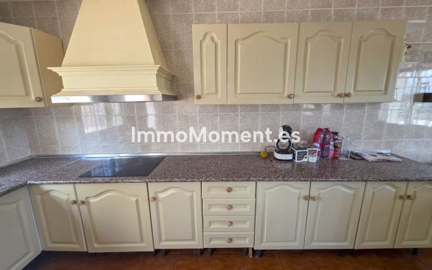 Bestaande woning - Villa - Estepona  - Estepona Centro