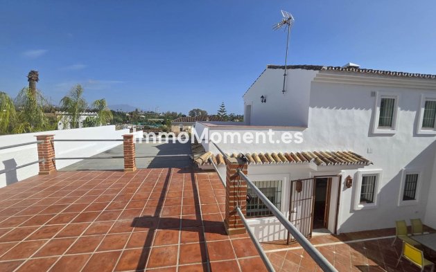 Bestaande woning - Villa - Estepona  - Estepona Centro