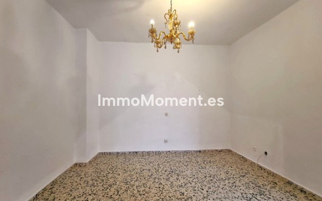 Bestaande woning - Villa - Estepona  - Estepona Centro