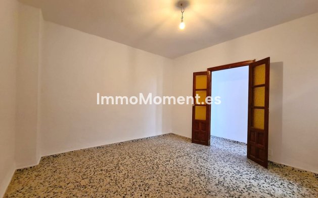 Bestaande woning - Villa - Estepona  - Estepona Centro