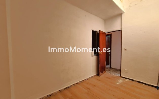 Bestaande woning - Villa - Estepona  - Estepona Centro