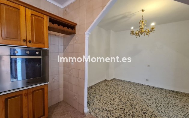 Bestaande woning - Villa - Estepona  - Estepona Centro