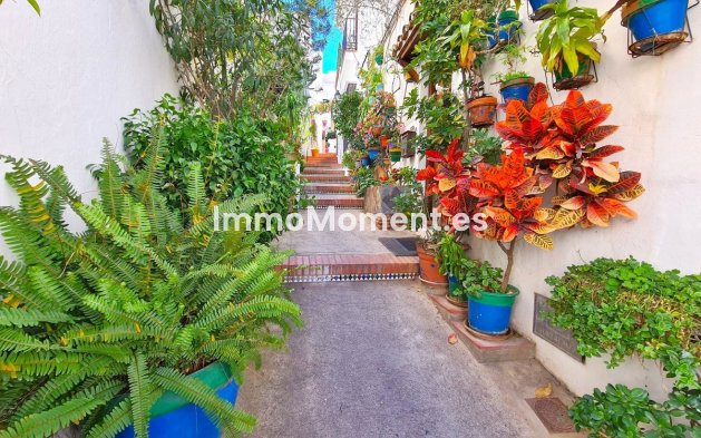 Bestaande woning - Villa - Estepona  - Estepona Centro