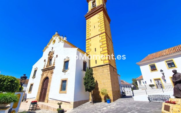 Bestaande woning - Villa - Estepona  - Estepona Centro
