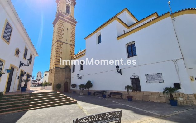 Bestaande woning - Villa - Estepona  - Estepona Centro