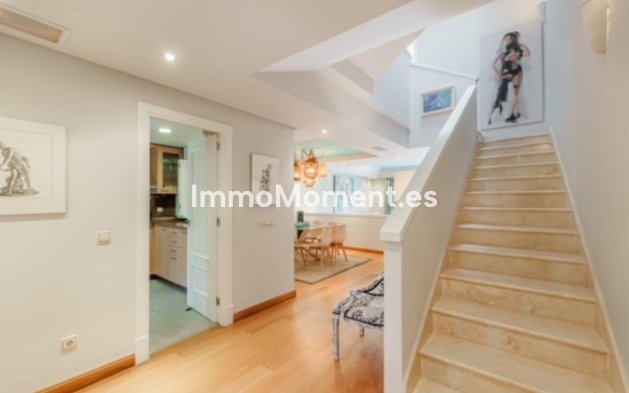 Bestaande woning - Geschakelde woning - Estepona  - Estepona Centro