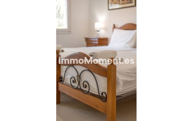 Resale - Townhouse - Estepona - Estepona Centro