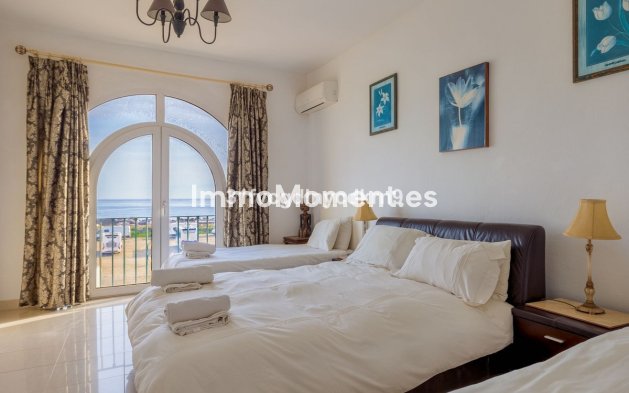 Resale - Townhouse - Estepona - Estepona Centro