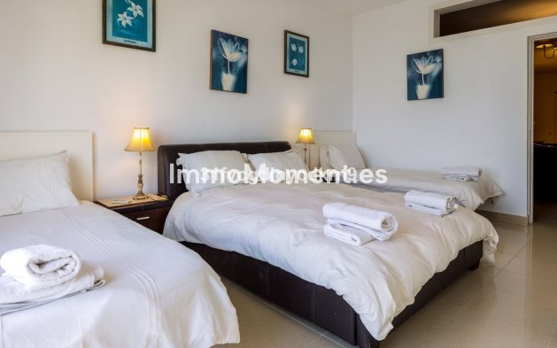 Resale - Townhouse - Estepona - Estepona Centro