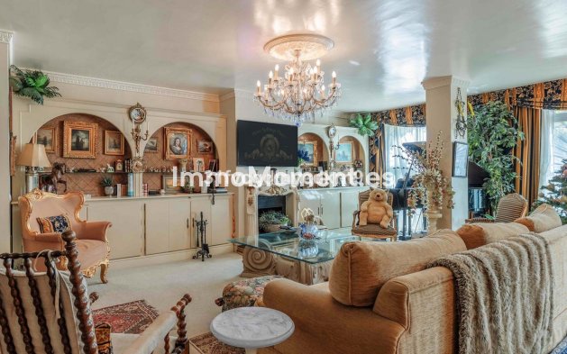 Wiederverkauf - Wohnung - Estepona  - Estepona Centro