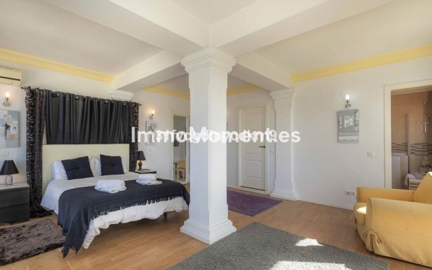 Wiederverkauf - Villa - Estepona  - Estepona Centro