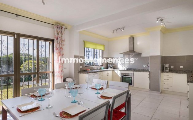 Wiederverkauf - Villa - Estepona  - Estepona Centro