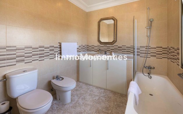 Wiederverkauf - Villa - Estepona  - Estepona Centro