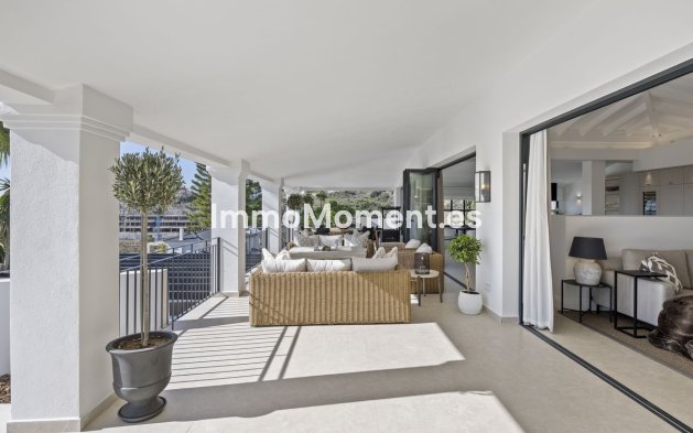 Resale - Villa - El Paraiso - New Golden Mile