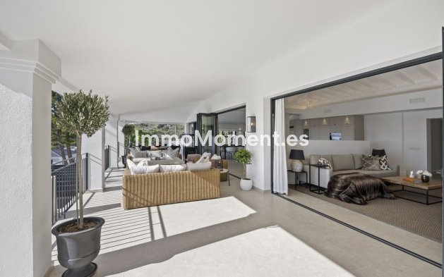 Resale - Villa - El Paraiso - New Golden Mile