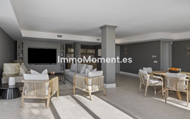 Resale - Villa - El Paraiso - New Golden Mile