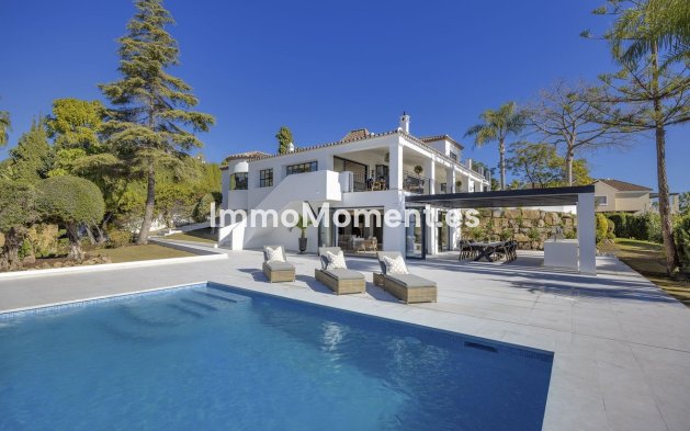 Resale - Villa - El Paraiso - New Golden Mile